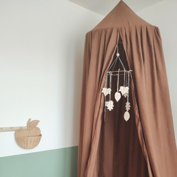 ideatree, kolotoč nad postieľku, nad posteľ, dekorácia do izby, drevené dekorácie, jesenné dekorácie, nové mesto nad váhom